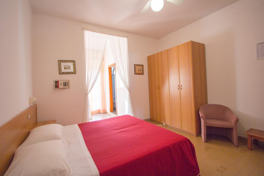 Casa Portofino Rooms&Breakfast Cesenatico Rum bild